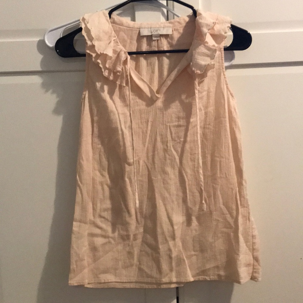 Sleeveless shirt! Loft